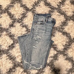 AE Tomgirl Distressed High Rise